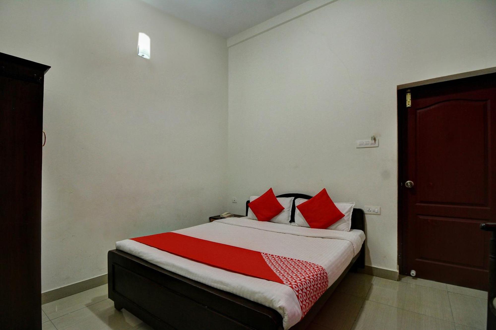 Hotel Rj Inn โกไดกานัล ภายนอก รูปภาพ