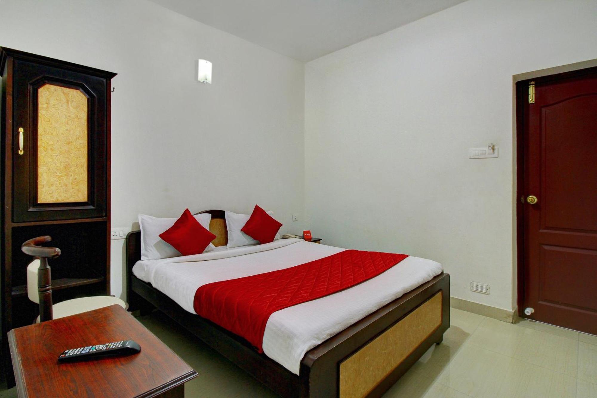 Hotel Rj Inn โกไดกานัล ภายนอก รูปภาพ