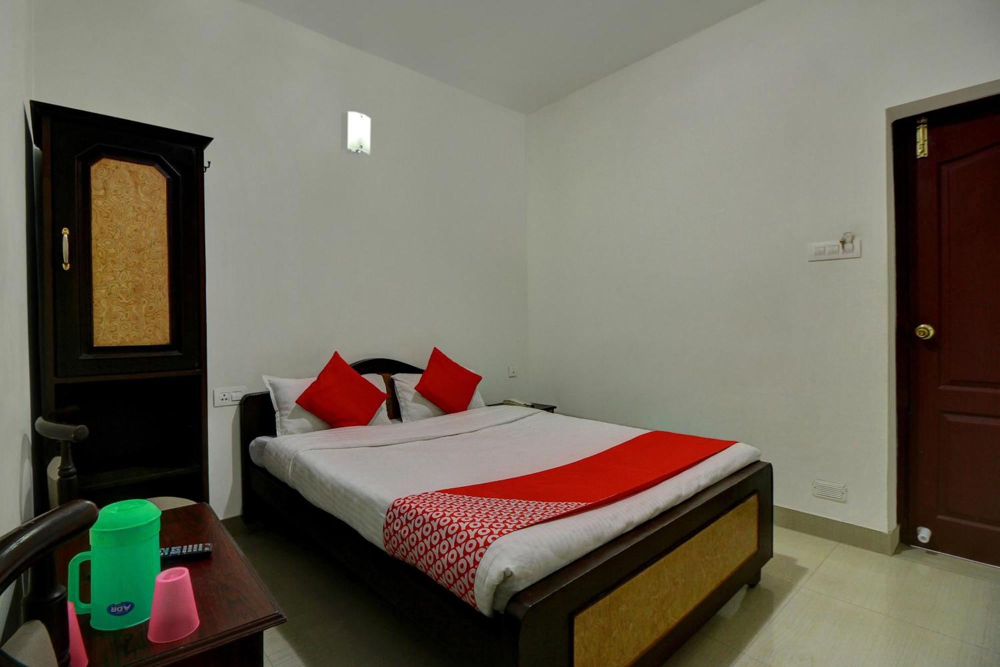Hotel Rj Inn โกไดกานัล ภายนอก รูปภาพ