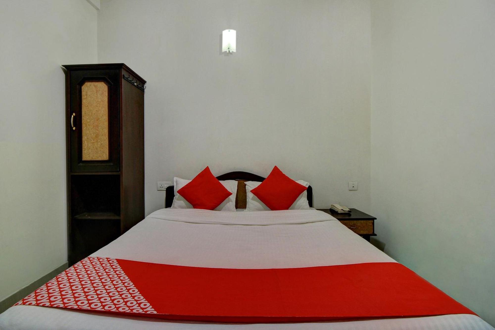 Hotel Rj Inn โกไดกานัล ภายนอก รูปภาพ