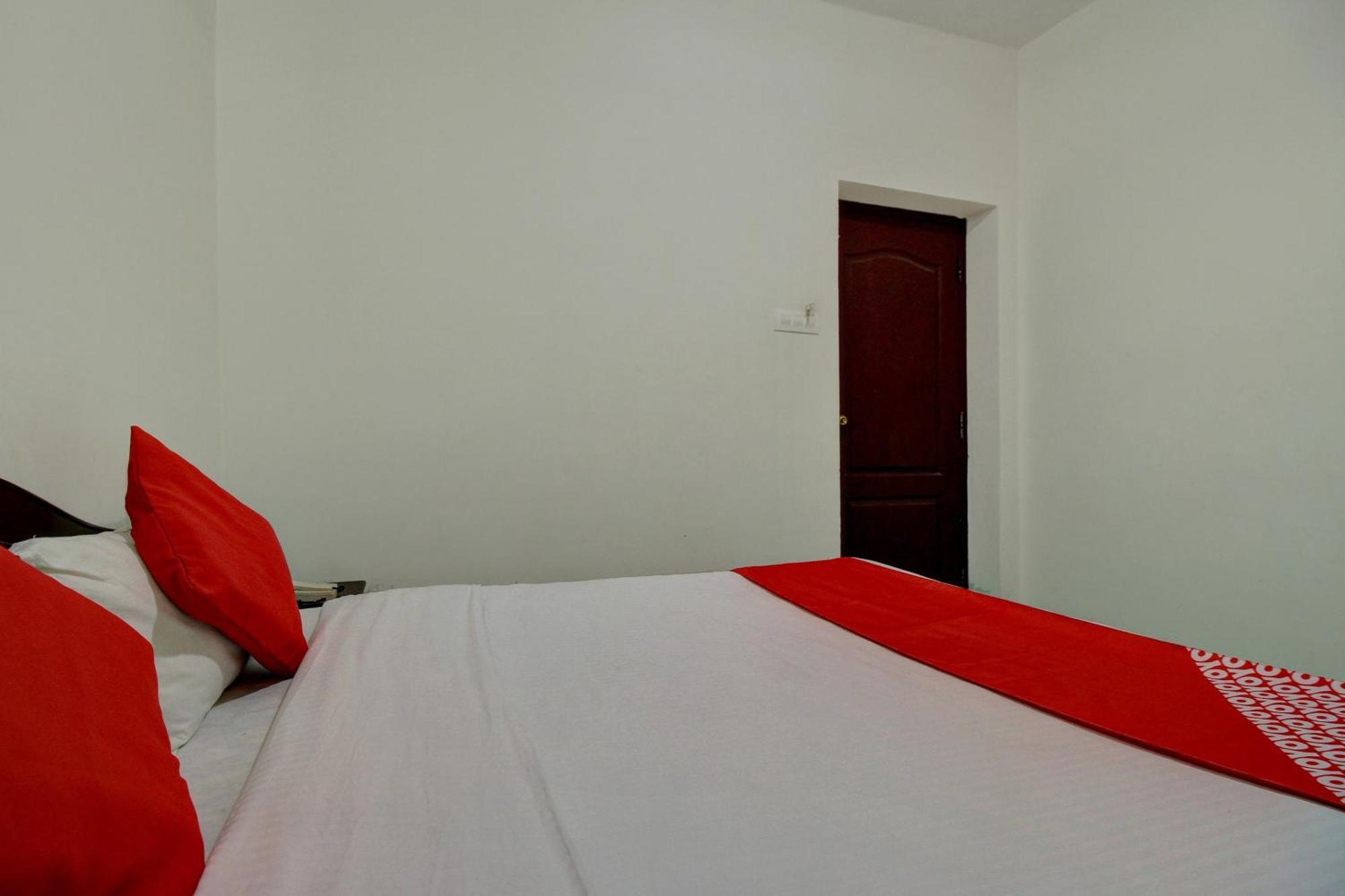 Hotel Rj Inn โกไดกานัล ภายนอก รูปภาพ